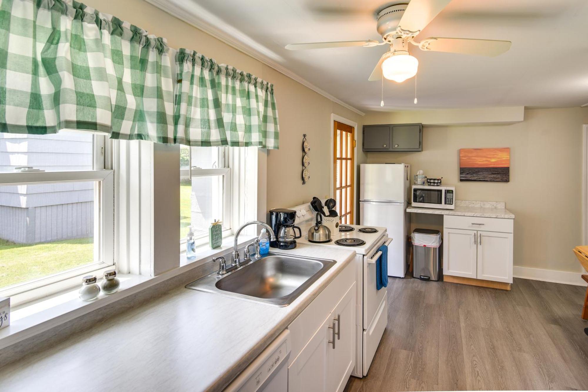Newport House Less Than 3 Mi To Beaches And Bowens Wharf! Eksteriør bilde